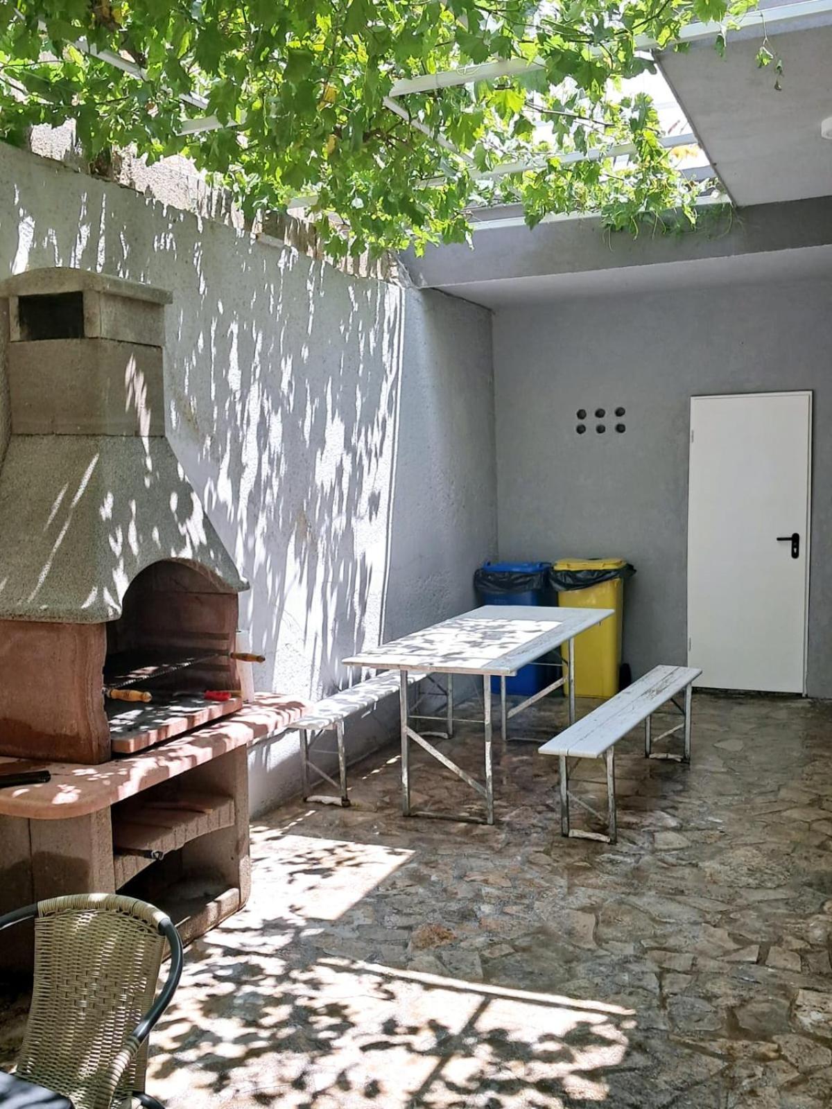Teta Lidia Krilo Exterior foto